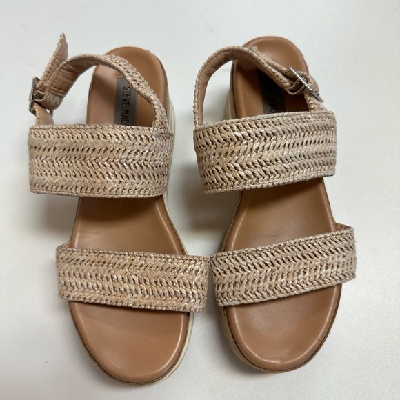 Steve Madden summer sandals. - Picture 2 of 4